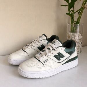 New Balance 550 White Green Womens Size 7 Leather Sneakers Casual Streetwear